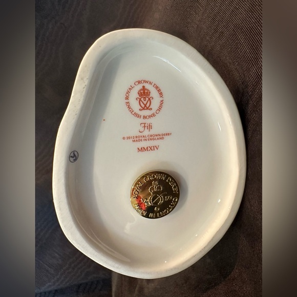 ROYAL CROWN DERBY “Fifi The Cat” - Paperweights by Crown Derby - Picture 11 of 13